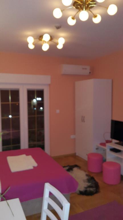 Aparthotel Akva Gold Arandjelovac Habitación foto